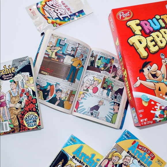 ARCHIE COMIC Archie & Friends Double Digest no 15 - Picture 2 of 3